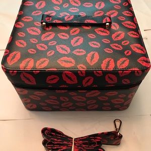 Dixie Pistol Case Lipsense Cosmetics Red LipsBlack